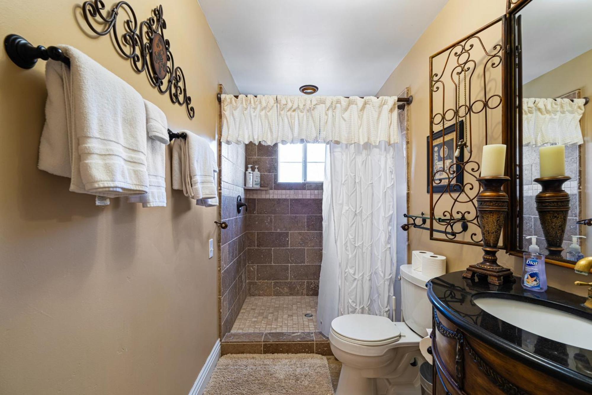 Victorian Manor In Paso Robles Wine Country Pool Hot Tub Firepit Tennis Court Sleeps 28 Exterior foto